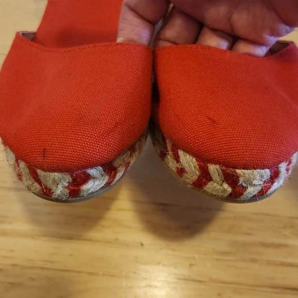 Viscata Canvas Wedges - Red Jaquard - Picture 6 of 6